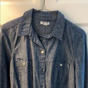 NWOT Old Navy denim shirt size small